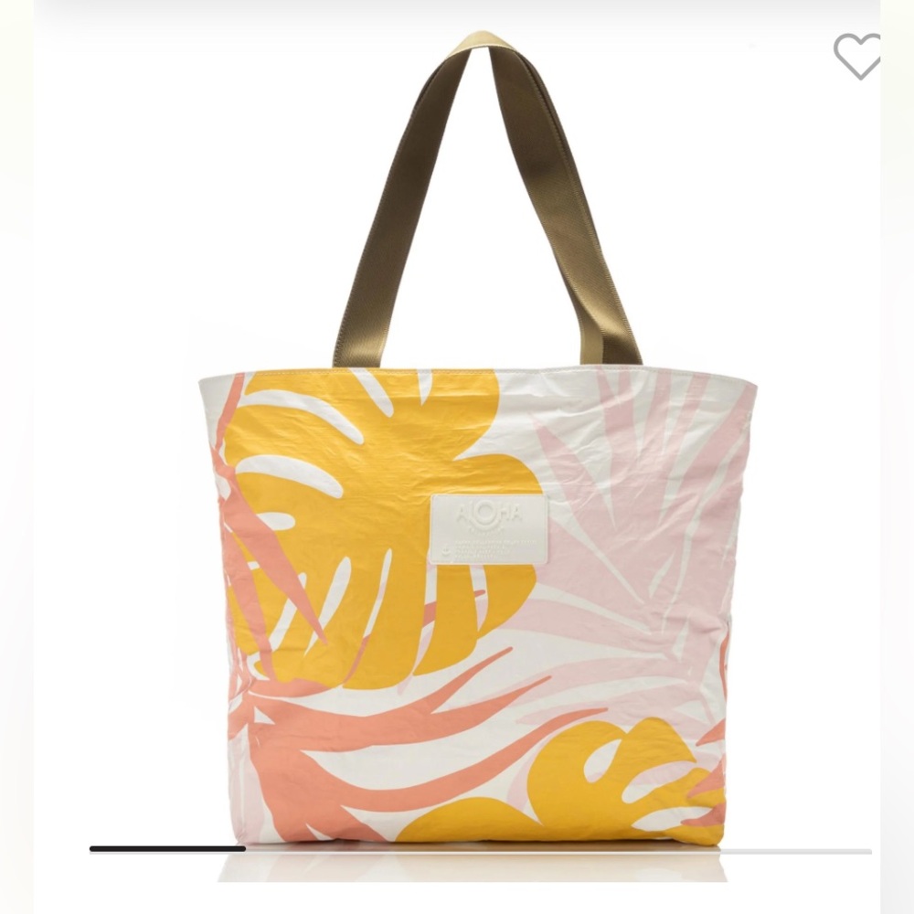 Aloha Collection Day Tripper Tote - Tropics NWT